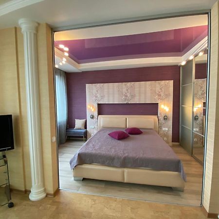Ferienwohnung Центр Яворницького 55 Пассаж Dnipro Exterior foto